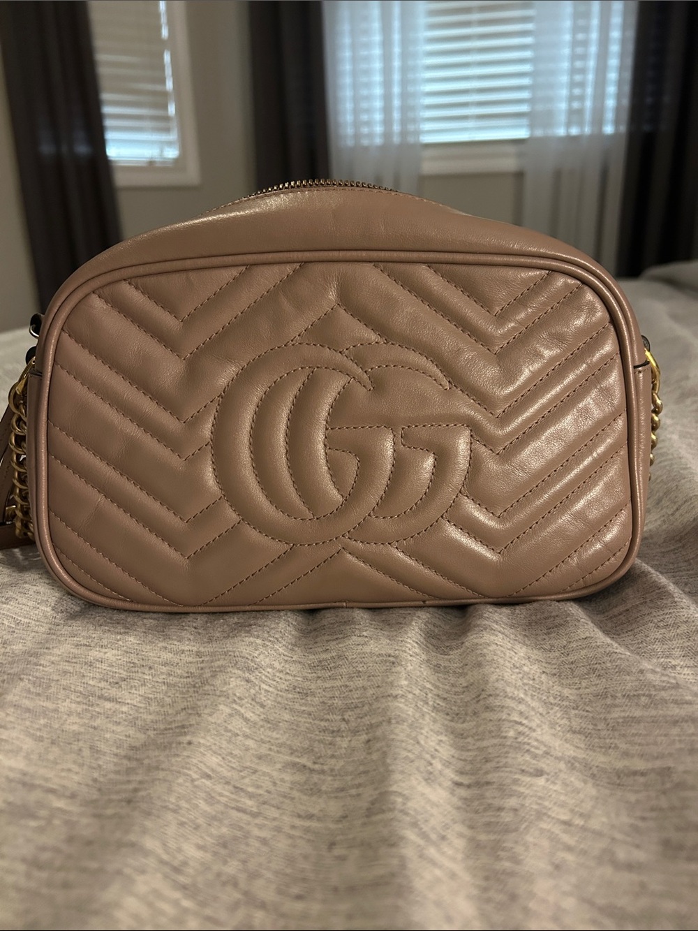 Gucci Marmont beige leather chevron crossbody with gold GG - Picture 4 of 8